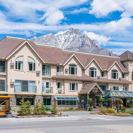 Irwin'S Mountain Inn Banff Buitenkant foto